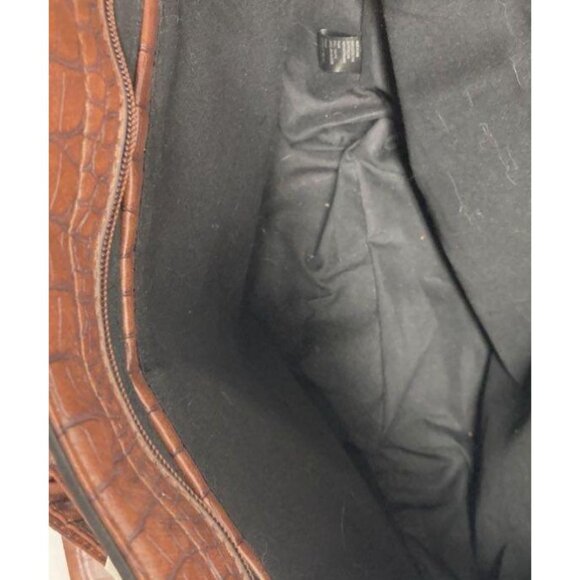 New Directions Brown Tote Bag W/ Matching Wristlet NWT - Picture 4 of 5